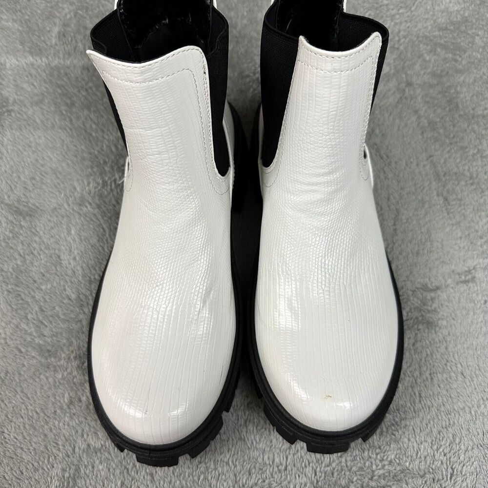 TRUE CRAFT Size 7.5 Womens White Lizard Snake Print Chunky Lug Boots - Picture 3 of 7